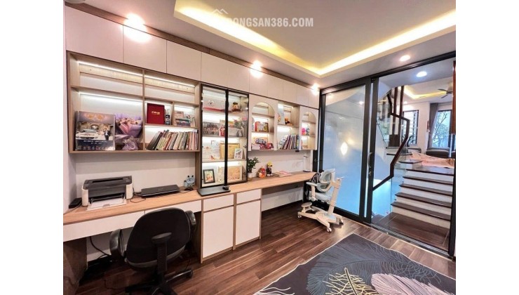 BÁN NHÀ HOA HẬU LONG BIÊN - CHỦ TỰ XÂY - GARA Ô TÔ - NHÀ CỰC THOÁNG - NỘI THẤT ĐẸP CHỦ ĐỂ LẠI 99% - 48M - NHỈNH 15 TỶ