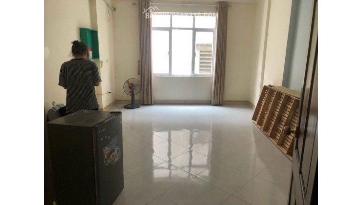 Nhà gần phố Hồ Tùng Mậu nhà 2 mặt thoáng