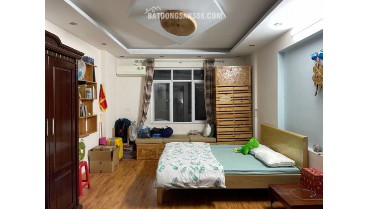Nhà gần phố Hồ Tùng Mậu nhà 2 mặt thoáng