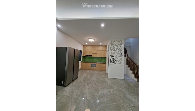 HIẾM BÁN - ĐỨC GIANG - LONG BIÊN - NHÀ DÂN XÂY CHẮC CHẮN - DIỆN TÍCH RỘNG THOÁNG - 58M - NHỈNH 7 TỶ
