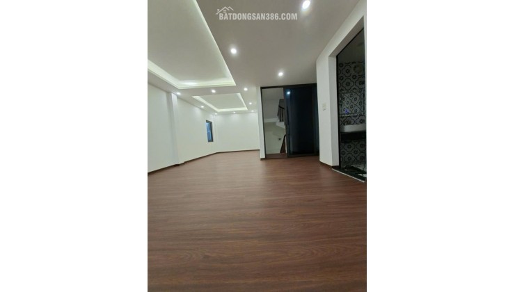 HIẾM BÁN - ĐỨC GIANG - LONG BIÊN - NHÀ DÂN XÂY CHẮC CHẮN - DIỆN TÍCH RỘNG THOÁNG - 58M - NHỈNH 7 TỶ
