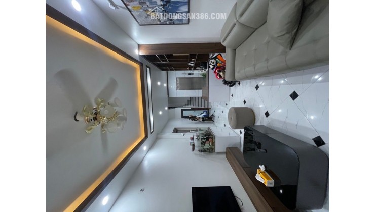MỪNG ĐẠI LỄ 30/4-1/5 , CHỦ THIỆN CHÍ BÁN GIẢM CHÀO 1 TỶ, GIÁ CHÀO MỚI 11.6 TỶ  CHỐT GẤP THÔI ACE ƠI 



LÔ GÓC - Ô TÔ TRÁNH -