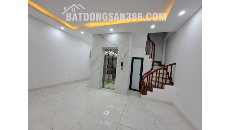 SIÊU PHẨM - TRUNG TÂM ĐỐNG ĐA - 6 TẦNG THANG MÁY MỚI TINH - HAI THOÁNG - GẦN Ô TÔ VÀI BƯỚC CHÂN RA VƯỜN HOA TRẦN QUANG DIỆU