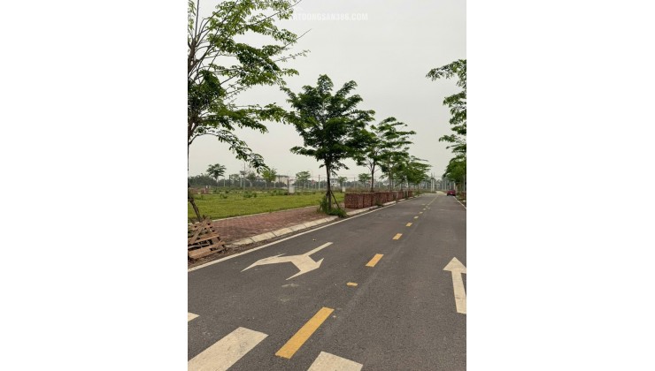 THANH KHOẢN GẤP LÔ ĐẤT 100M FULL THỔ CƯ GẪN TĐC VAI RÉO THÔN 7 PHÚ CÁT