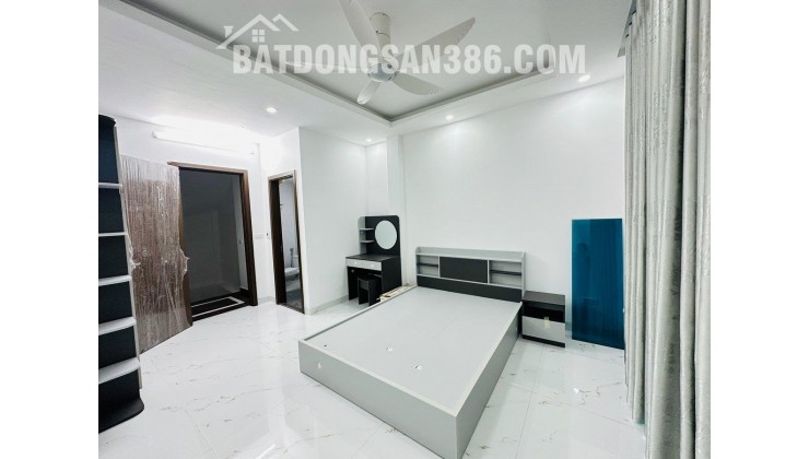  TRUNG TÂM ĐỐNG ĐA - NHÀ ĐẸP MỚI LONG LANH  - NGÕ THÔNG RA HỒ ĐẮC DI - 