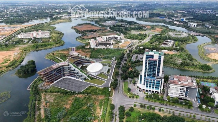 Cần bán 100m hàng F0 xã phú cát Hoà Lạc , cạnh nhà máy in tiền,Đh quốc gia ,Đh FPT giá 2,5tỷ