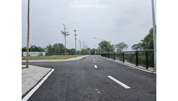 100m2 full thổ ngay cạnh tái định cư đh Quốc gia 3 phút di chuyển tới CNC Hòa lạc ,ĐH FPT