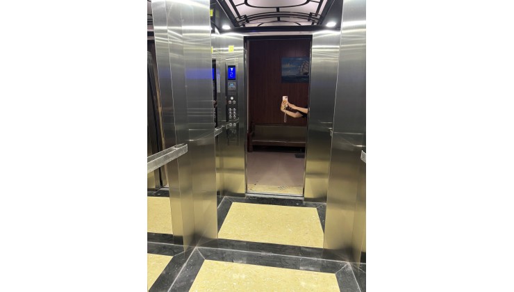 Free 1 tháng tiền nhà/ Cho thuê nhà làm văn phòng, spa 219 Nguyễn Khoái
