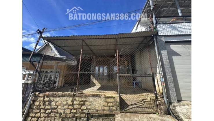 Bán Nhà Đường Nguyễn Hữu Cầu  - Phường Lâm Viên . (P 12 cũ )