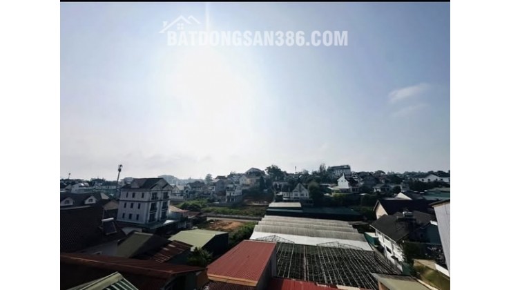 BÁN NHÀ GẦN HỒ XUÂN HƯƠNG ĐÀ LẠT, VIEW THÀNH PHỐ
