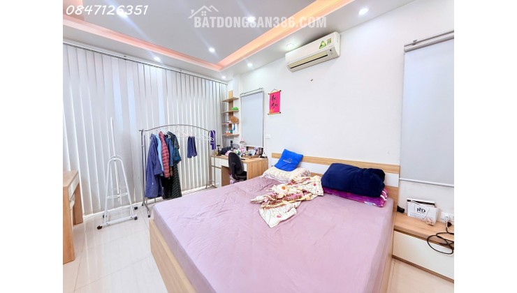 Ô tô tránh Nguyễn Khang 55m 5T, hai mặt tiền, vị trí siêu đẹp, 20.9 tỷ