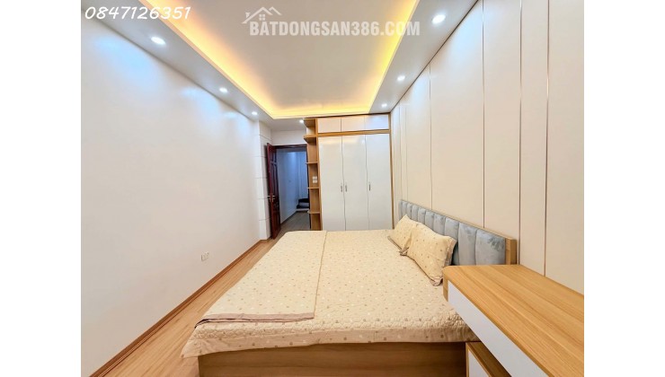 NHÀ ĐẸP Trần Thái Tông, Full nội thất, khu VIP-gần phố, 36m x 6T chỉ hơn 9 Tỷ