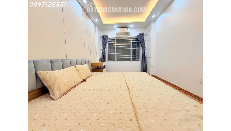 NHÀ ĐẸP Trần Thái Tông, Full nội thất, khu VIP-gần phố, 36m x 6T chỉ hơn 9 Tỷ