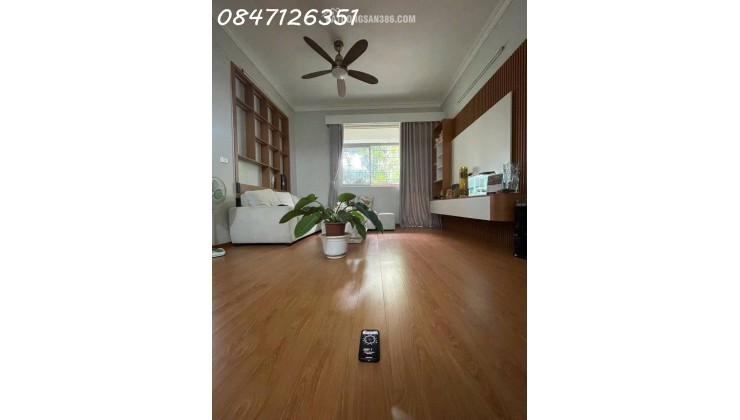 Căn góc Vinaconex 3 Trương Công Giai, Cầu Giấy 109m 3PN nội thất siêu VIP, hơn 10 tỷ