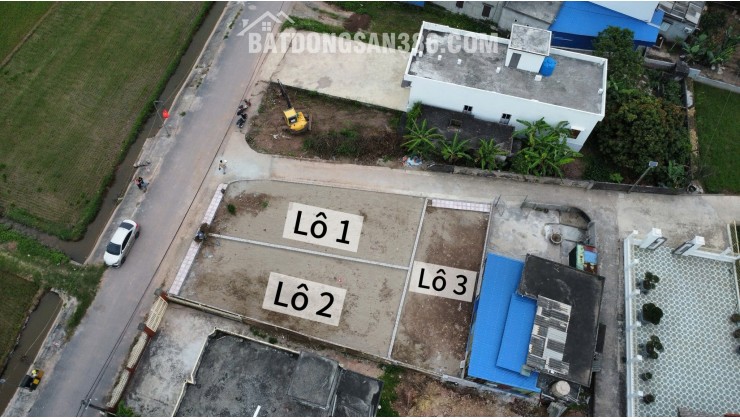 BÁN LÔ ĐẤT VỊ TRÍ : xóm 8 - Hồng Thuận Mặt đường nhựa rộng 7m – ô tô đi lại thoải mái