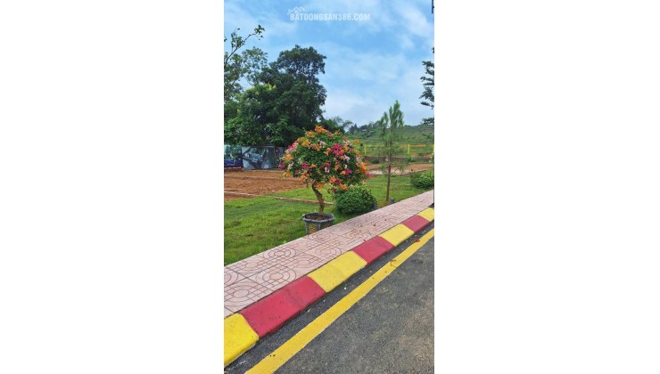 Bán mảnh đất xã phú cát, 100m2 full thổ cư, giá 1,8 tỷ