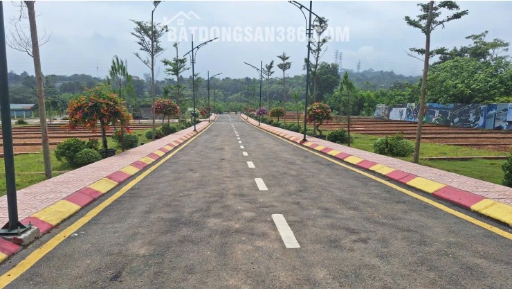 Bán mảnh đất xã phú cát, 100m2 full thổ cư, giá 1,8 tỷ