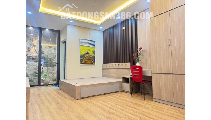 NGUYỄN VĂN CỪ – 6 PHÒNG NGỦ – Ô TÔ ĐỖ CỬA – FULL NỘI THẤT - 11.7 tỷ