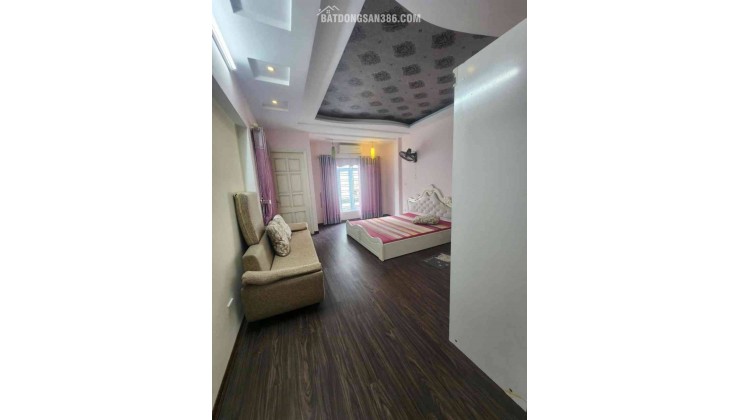  HOT LONG BIÊN – NHÀ ĐẸP THẠCH BÀN – Ô TÔ ĐỖ CỬA 