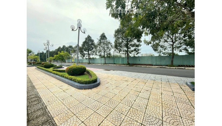 Bán đất mặt tiền đường nhựa sông Cổ Chiên khu trung tâm Trường An, TP. Vĩnh Long