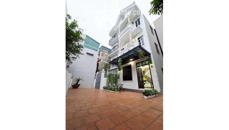 NHÀ SIÊU ĐẸP PHÚC LỢI - SÂN RỘNG - NGÕ NÔNG - 52 M2 8,X T.Ỷ