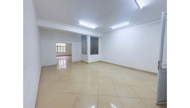 Free 1 tháng tiền nhà/ Cho thuê nhà làm văn phòng, spa 219 Nguyễn Khoái