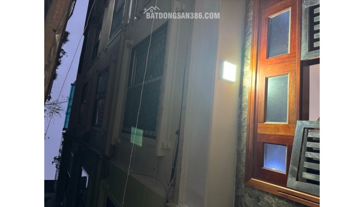 :DT 48m2 _MT3,5m x NHỈNH 11 ĐỒNG TRUNG VĂN . PHÙNG KHOANG Ô TÔ QUA NHÀ