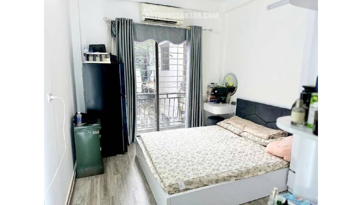 :DT 48m2 _MT3,5m x NHỈNH 11 ĐỒNG TRUNG VĂN . PHÙNG KHOANG Ô TÔ QUA NHÀ