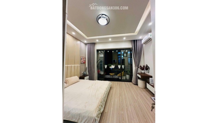 VIP BA ĐÌNH - HÀNG XÓM VIN GALLERY - NGÕ BA GÁC TRÁNH - CÁCH PHỐ VÀI BƯỚC CHÂN - FULL NỘI THẤT - CHỈ XÁCH VALI VỀ Ở 