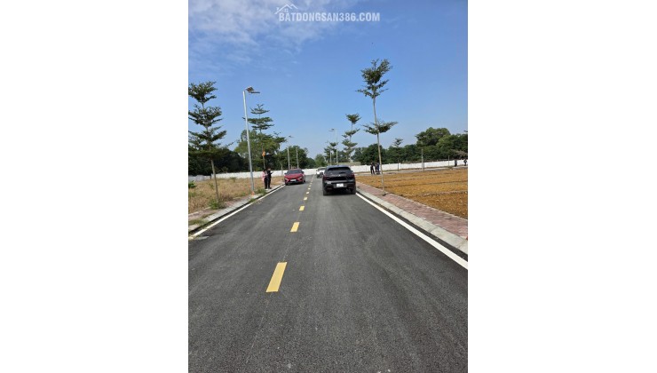 Hiếm có suất ngoại giao lô đất Phú Cát sát Metro City, mặt đường tỉnh 446, ngã tư Vai Réo