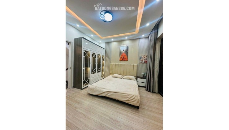 VIP BA ĐÌNH - HÀNG XÓM VIN GALLERY - NGÕ BA GÁC TRÁNH - CÁCH PHỐ VÀI BƯỚC CHÂN - FULL NỘI THẤT - CHỈ XÁCH VALI VỀ Ở 