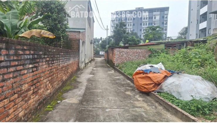 166m giá 35tr/m Lô đất xây trọ tại Thôn 9 xã Hòa Lạc, giá cực êm