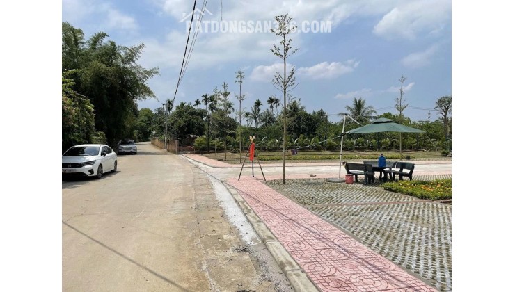 lô đất xây trọ cạnh chợ hoà lạc – dòng tiền sẵn, nằm trong khu dân cư