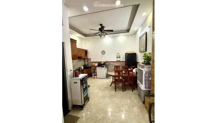 Bán gấp nhà 3 tầng hẻm xe hơi Lâm Văn Bền, Q7. DT 50m2, 3PN. Sổ hồng. 8.9 tỷ. LH 0947283834