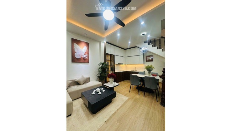 VIP BA ĐÌNH - HÀNG XÓM VIN GALLERY - NGÕ BA GÁC TRÁNH - CÁCH PHỐ VÀI BƯỚC CHÂN - FULL NỘI THẤT - CHỈ XÁCH VALI VỀ Ở 