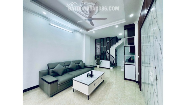BÁN NHÀ THẠCH BÀN 5 TẦNG, Ô TÔ ĐỖ CỬA, TÀI CHÍNH HƠN 6 TỶ