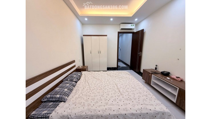 BÁN GẤP NHÀ 6 TẦNG DÂN XÂY PHÚC LỢI FULL NỘI THẬT, NGÕ GÂN Ô TÔ