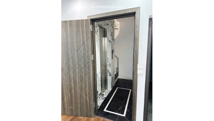 BÁN GẤP NHÀ PHỐ ĐÀM QUANG TRUNG, LÔ GÓC 6 TẦNG THANG MÁYẦNG