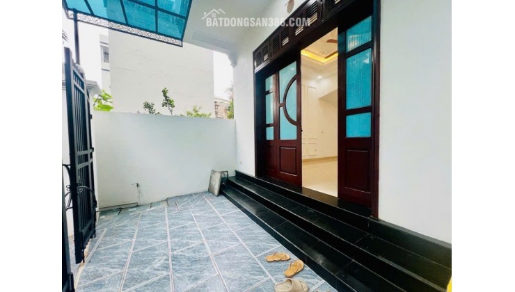 BÁN GẤP NHÀ PHÚC LỢI, 4 TẦNG. LÔ GÓC NHÀ DÂN XÂY 80M2 CHỈ HƠN 8 TỶ