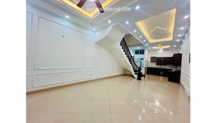 BÁN GẤP NHÀ PHÚC LỢI, 4 TẦNG. LÔ GÓC NHÀ DÂN XÂY 80M2 CHỈ HƠN 8 TỶ