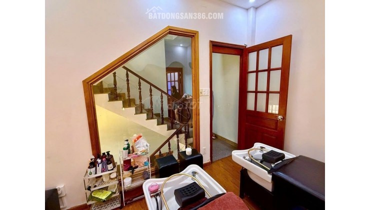 NHÀ ĐẸP – GIÁ TỐT- CHỦ BÁN NHÀ Tại Đường Hồng Lĩnh, Phường 15, Quận 10, Tp Hồ Chí Minh