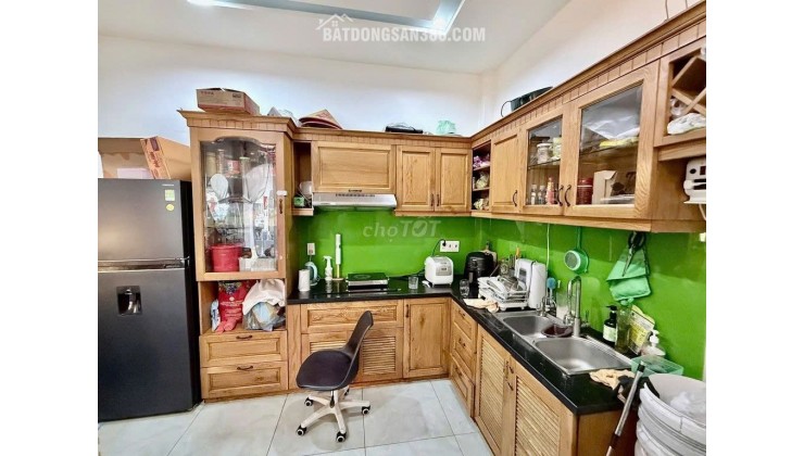 NHÀ ĐẸP – GIÁ TỐT- CHỦ BÁN NHÀ Tại Đường Hồng Lĩnh, Phường 15, Quận 10, Tp Hồ Chí Minh