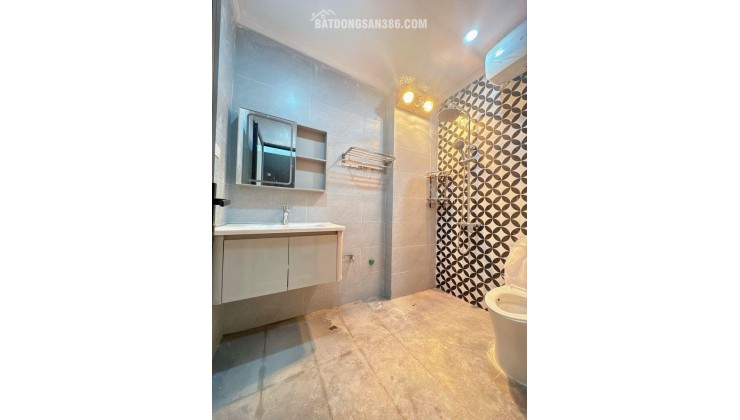BÁN NHÀ - ĐỨC GIANG - VIỆT HƯNG - NHÀ 5 TẦNG DÂN XÂY MỚI TINH - THIẾT KẾ HIỆN ĐẠI  - 31M - NHỈNH 7 TỶ