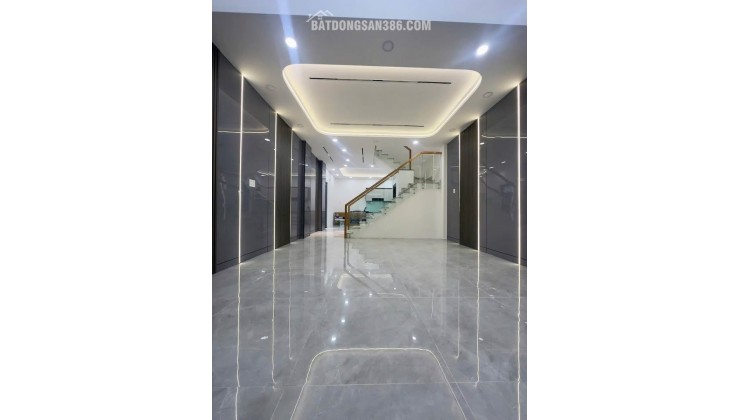 SIEU HOT  NHÀ CHUẨN  LÊ VĂN KHƯƠNG QUẬN 12
+ Dt : 4.4m x 15m 63m2
+ Kc : 3 tầng 3pn
+ Giá : 7 Tỷ