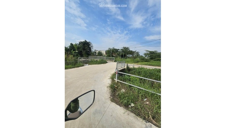 Bán đất tặng nhà Chòm sao, Hưng Định, Thuận An, 281m2 chỉ 5 tỷ 200 TL