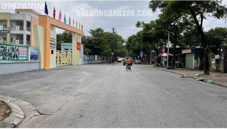 Bán nhà Thạch Bàn Cổ Linh,đường container tránh,vỉa hè,view trường học,150m,MT6m,180tr