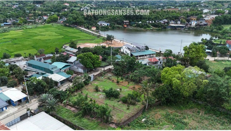 Đất Hoà Lạc, trục chính kinh doanh, ngay ngã tư Vai Réo