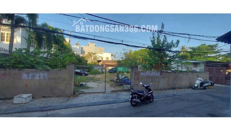 Bán lô đất 2 mặt tiền Trần Văn Sắc (Đường số 44 cũ), Phường Thảo Điền - Q2 , TP. Thủ Đức.