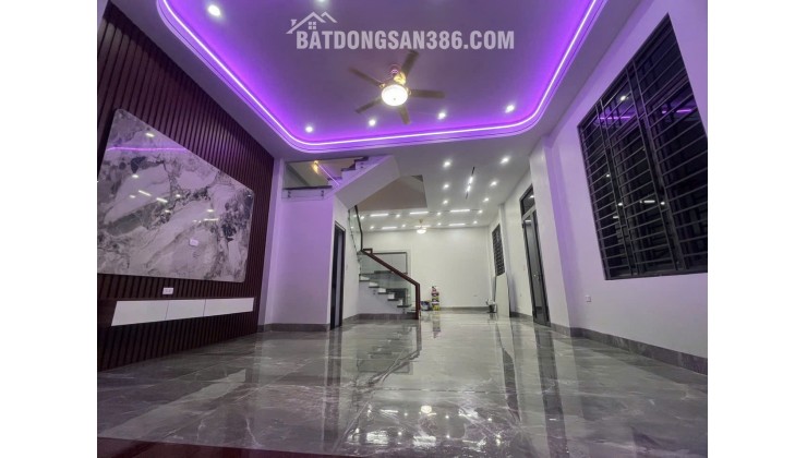 Bán nhà Góc 3 tầng  mới hoàn thiện xong tại  phường Vũ Ninh hơn 4 tỷ