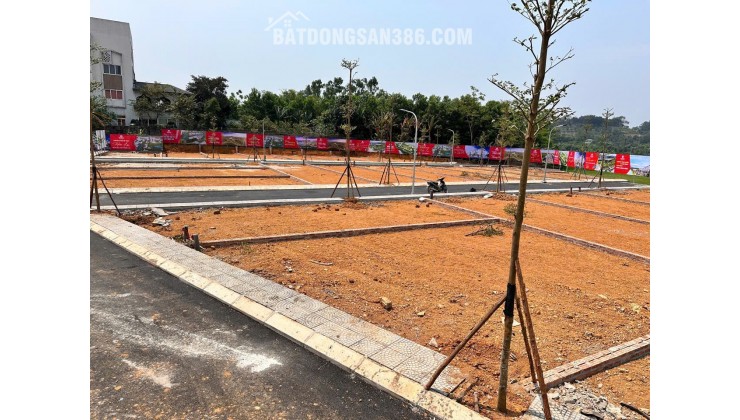 Bán Đất vàng Hòa Lạc, sát đường quốc lộ 21,), sổ đỏ, chỉ nhỉnh 3 tỷ. LH: 0969408828
